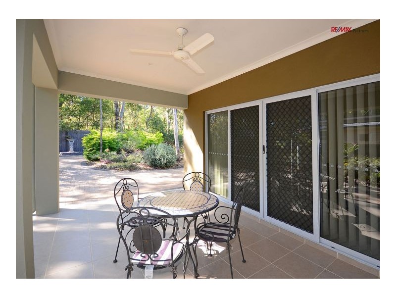 15 Cumberland Court, Point Vernon QLD 4655