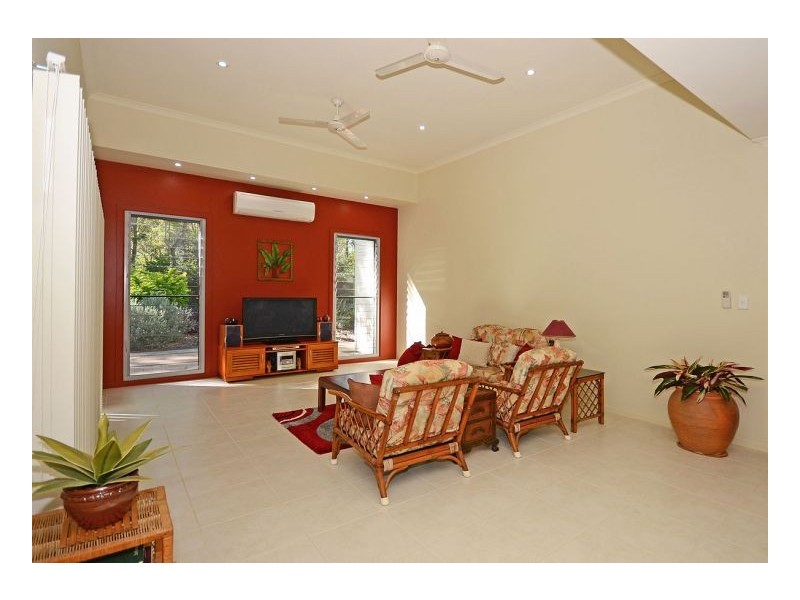 15 Cumberland Court, Point Vernon QLD 4655