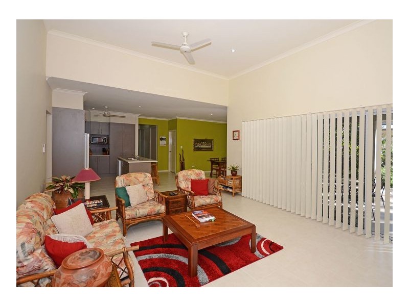 15 Cumberland Court, Point Vernon QLD 4655