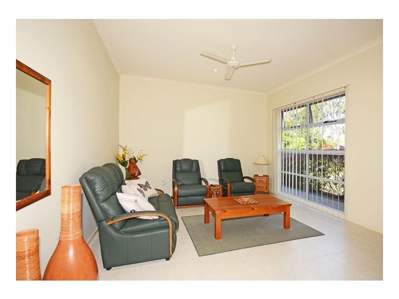 15 Cumberland Court, Point Vernon QLD 4655