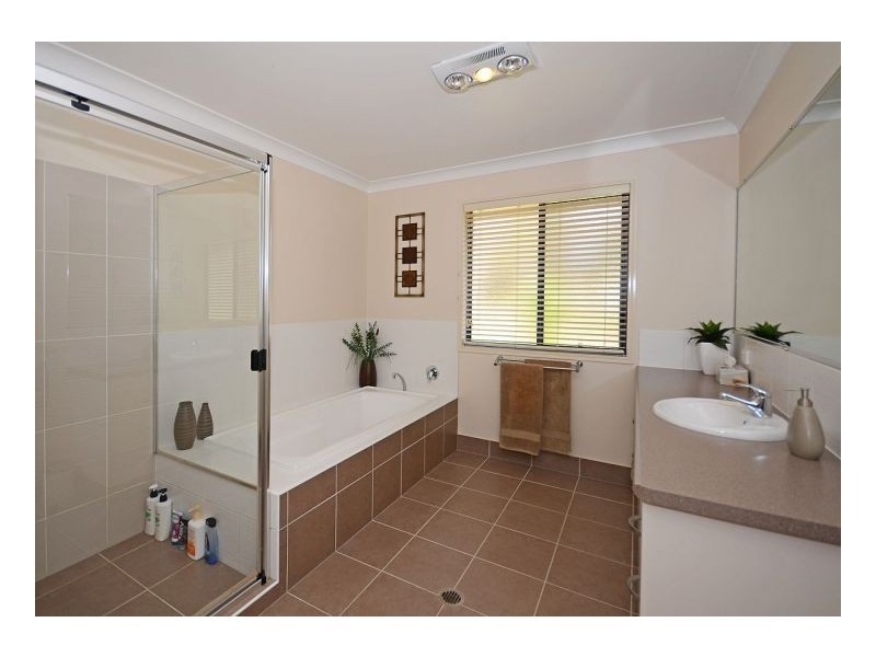 60 Barranjoey Drive, Sunshine Acres QLD 4655