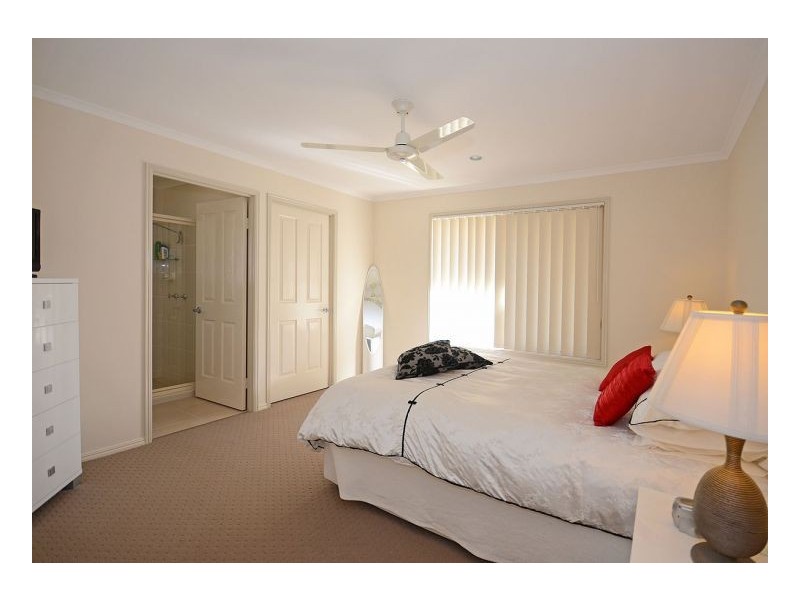 15 Alison Drive, Torquay QLD 4655