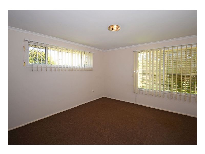 64 Bideford Street, Torquay QLD 4655