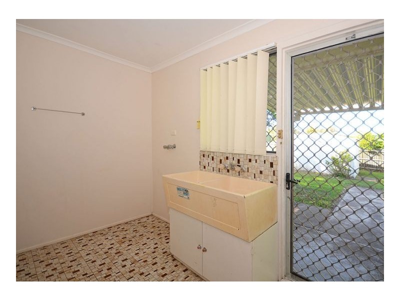 64 Bideford Street, Torquay QLD 4655