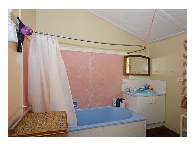198 Cypress Street, Urangan QLD 4655
