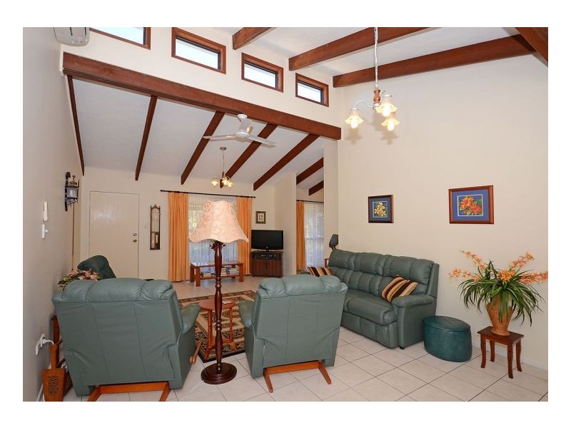 7 Seabreeze Lane, Point Vernon QLD 4655