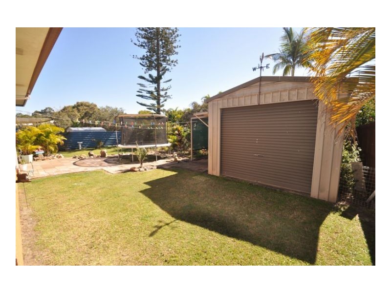 18 Holiday Parade, Scarness QLD 4655