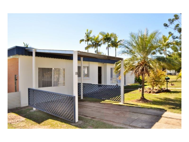 18 Holiday Parade, Scarness QLD 4655