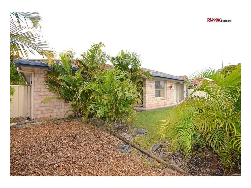 21 Wide Bay Drive, Eli Waters QLD 4655