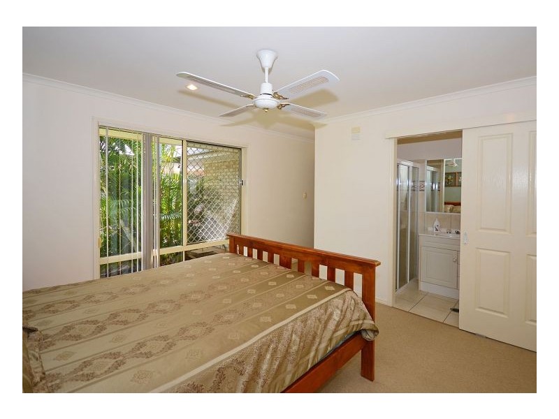 11 Cleo Court, Torquay QLD 4655
