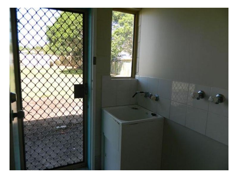 122 Hammond Street, Urangan QLD 4655
