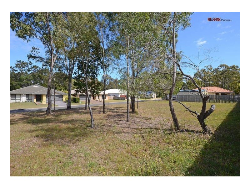 1 Parraweena Court, Point Vernon QLD 4655