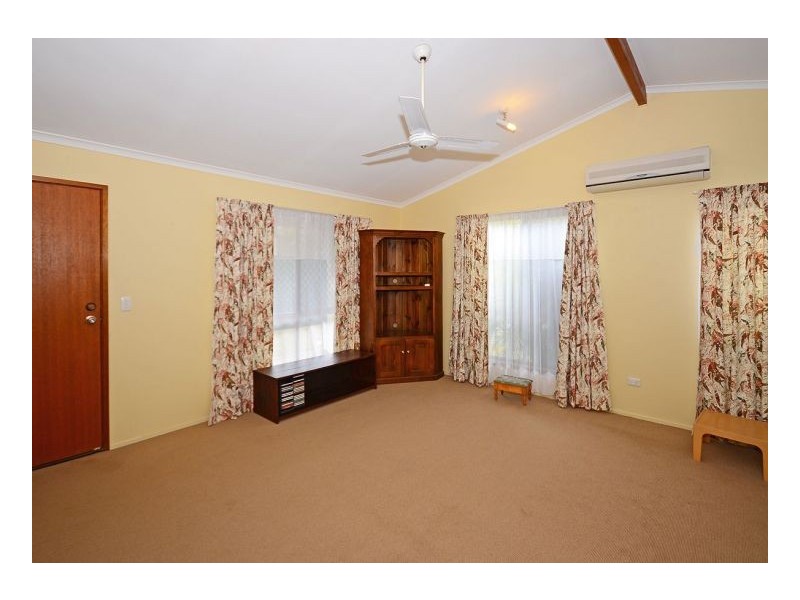 2/78-82 Miller Street, Urangan QLD 4655