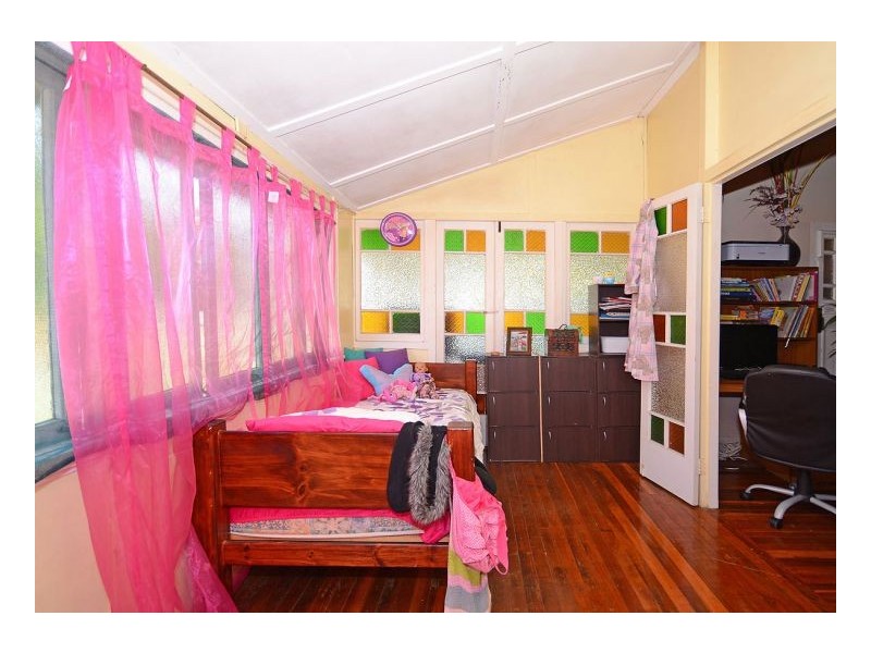 198 Cypress Street, Urangan QLD 4655