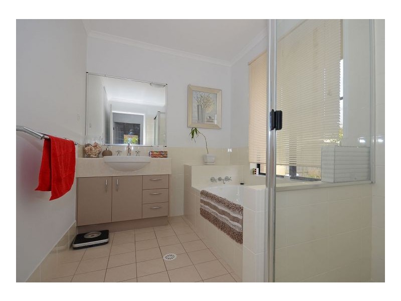 97 Honiton Street, Torquay QLD 4655