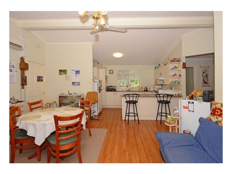 18/208 Elizabeth Street, Urangan QLD 4655