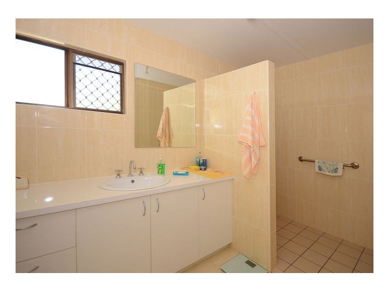 2 Urangan Street, Torquay QLD 4655