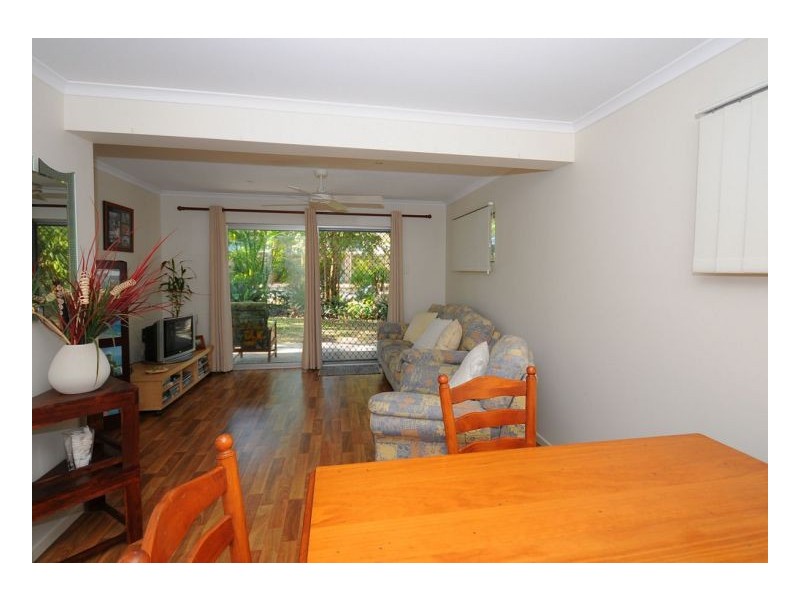 47 Kingfisher Parade, Toogoom QLD 4655