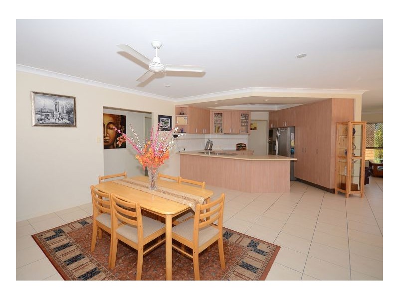 8 Ferryman Close, River Heads QLD 4655