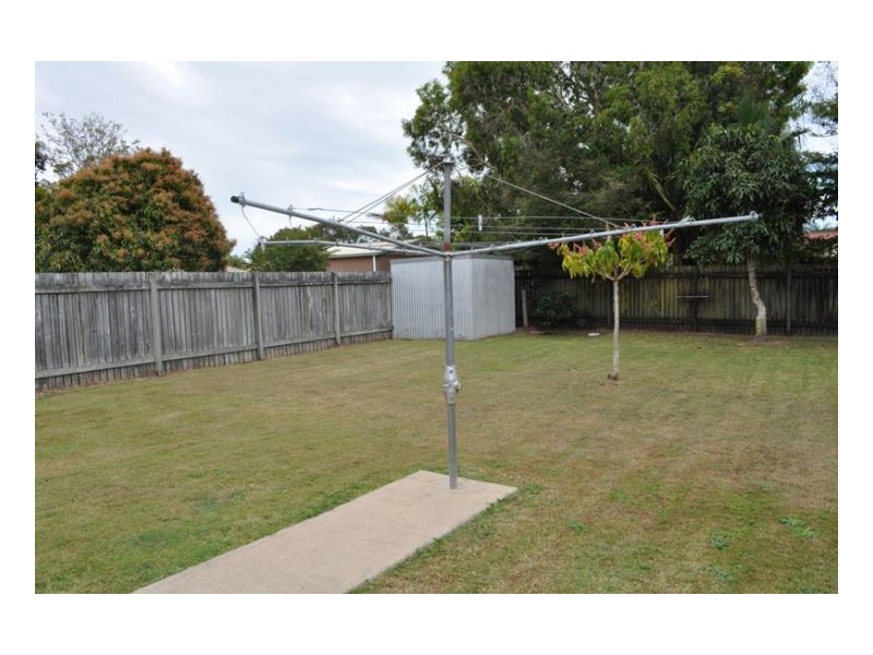 18 Cedar Cres, Kawungan QLD 4655