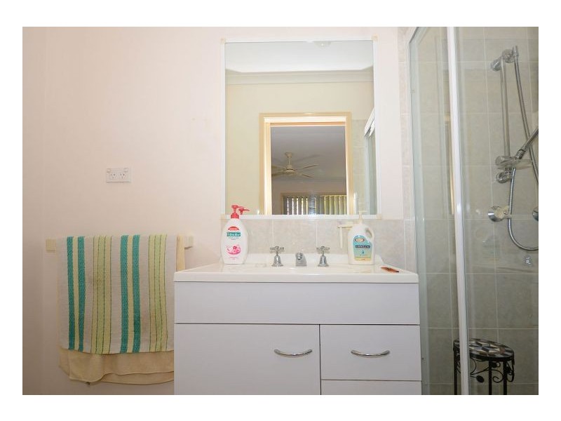 3 Sonder Street, Urangan QLD 4655