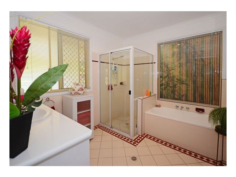 104 Seaview Drive, Booral QLD 4655