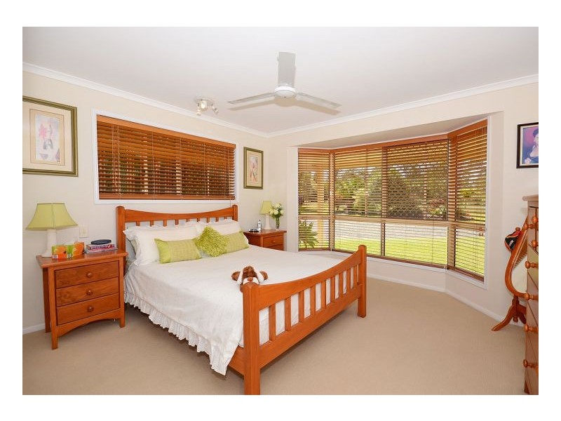 104 Seaview Drive, Booral QLD 4655
