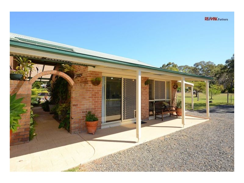 104 Seaview Drive, Booral QLD 4655