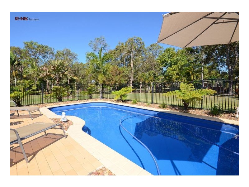 104 Seaview Drive, Booral QLD 4655