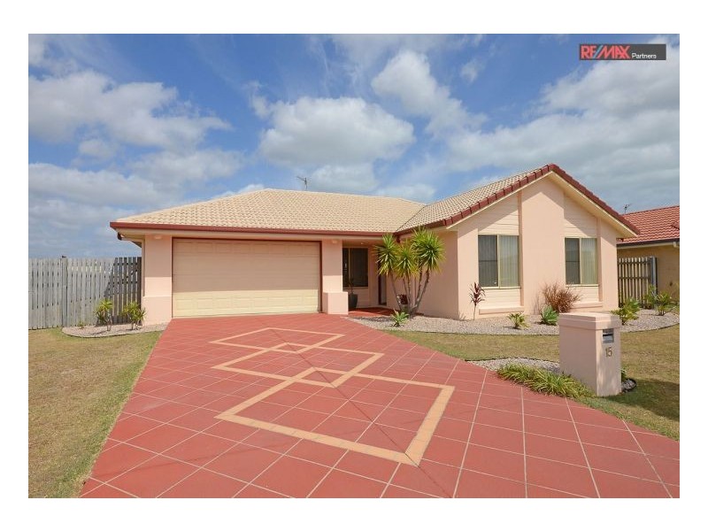 15 Endeavour Way, Eli Waters QLD 4655