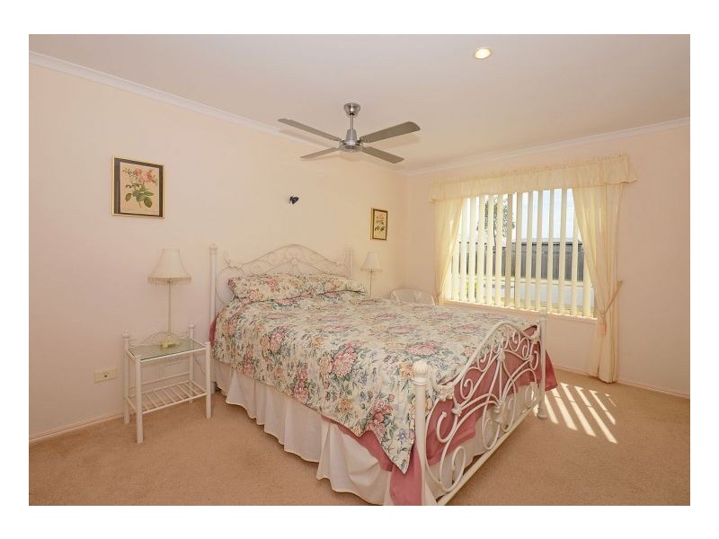 15 Endeavour Way, Eli Waters QLD 4655