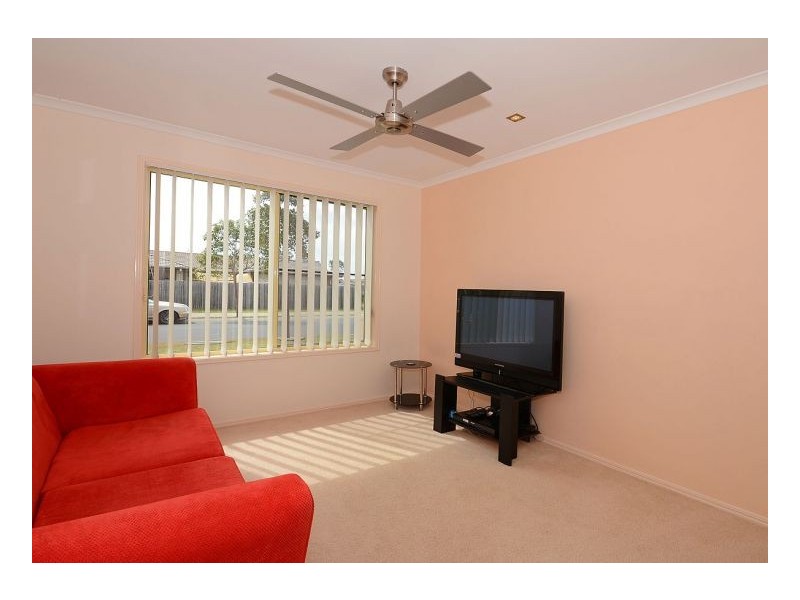 15 Endeavour Way, Eli Waters QLD 4655