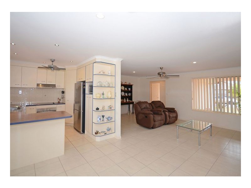 15 Endeavour Way, Eli Waters QLD 4655