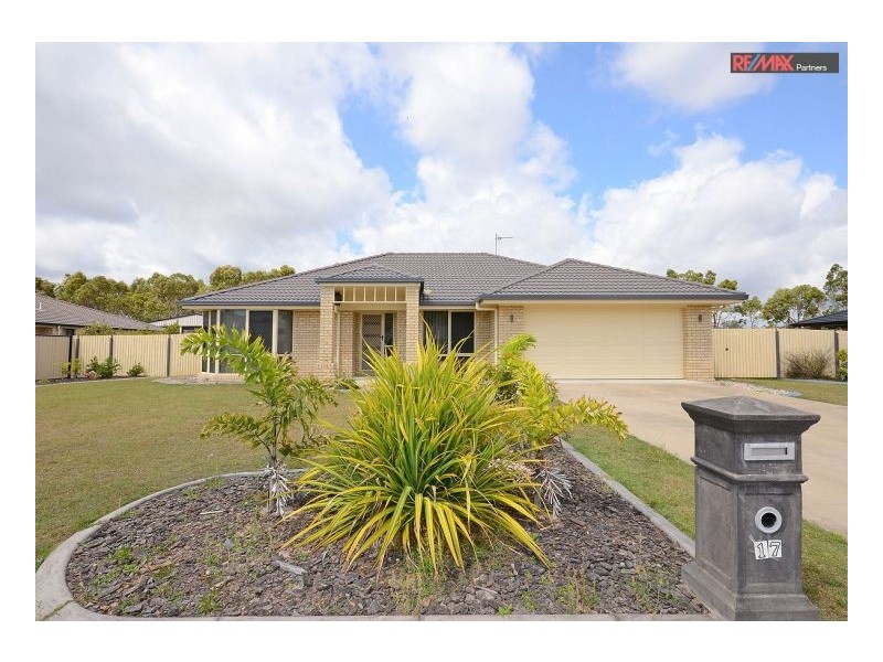 17 Pinehurst Drive, Wondunna QLD 4655