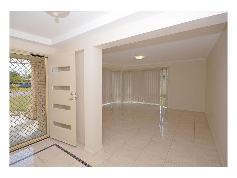 17 Pinehurst Drive, Wondunna QLD 4655