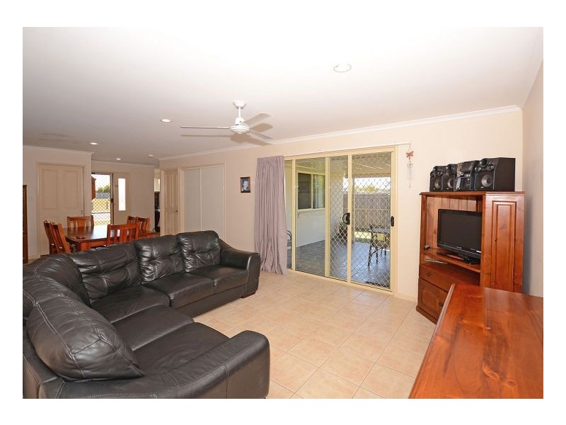 18 Endeavour Way, Eli Waters QLD 4655