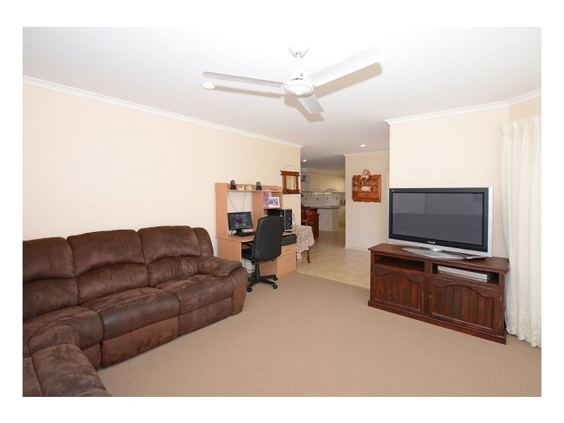 18 Endeavour Way, Eli Waters QLD 4655