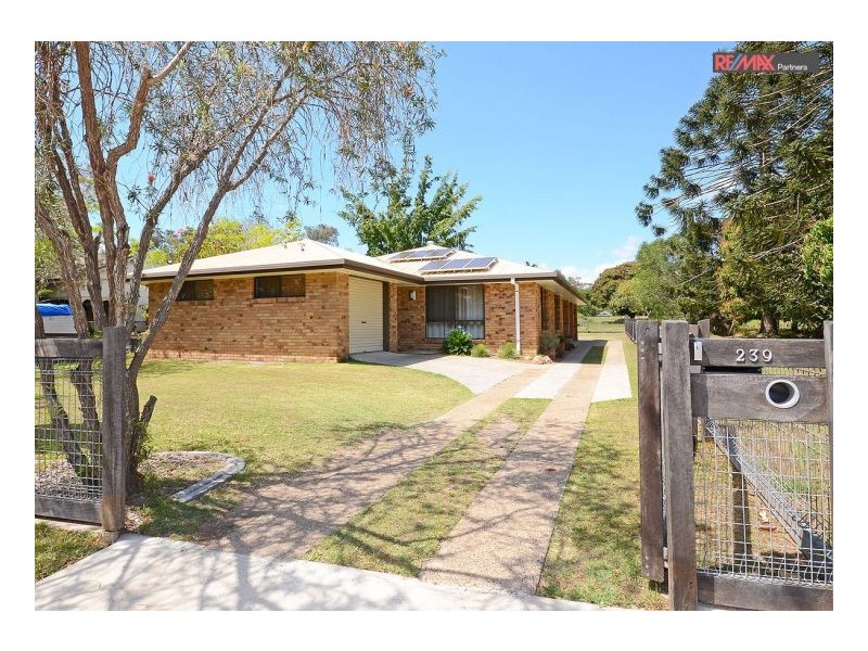 239 Torquay Terrace, Torquay QLD 4655