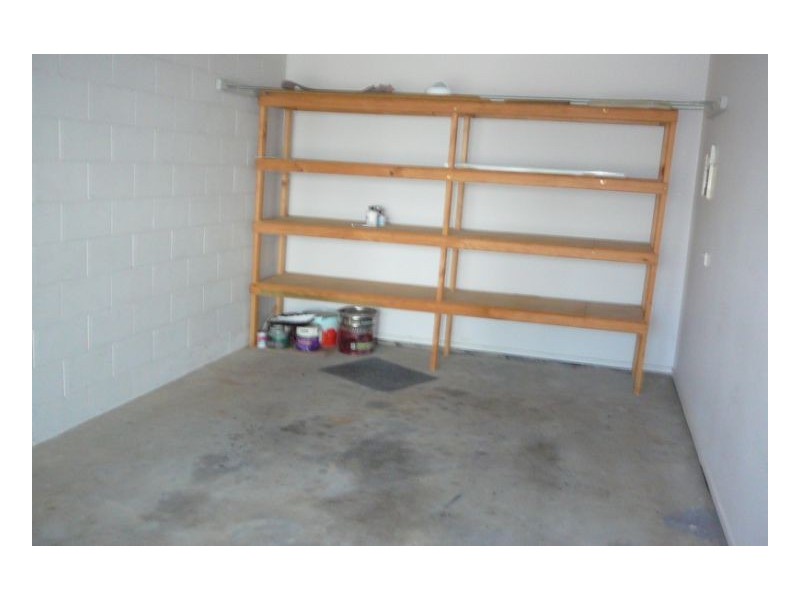 8/274 Main Street, Kawungan QLD 4655