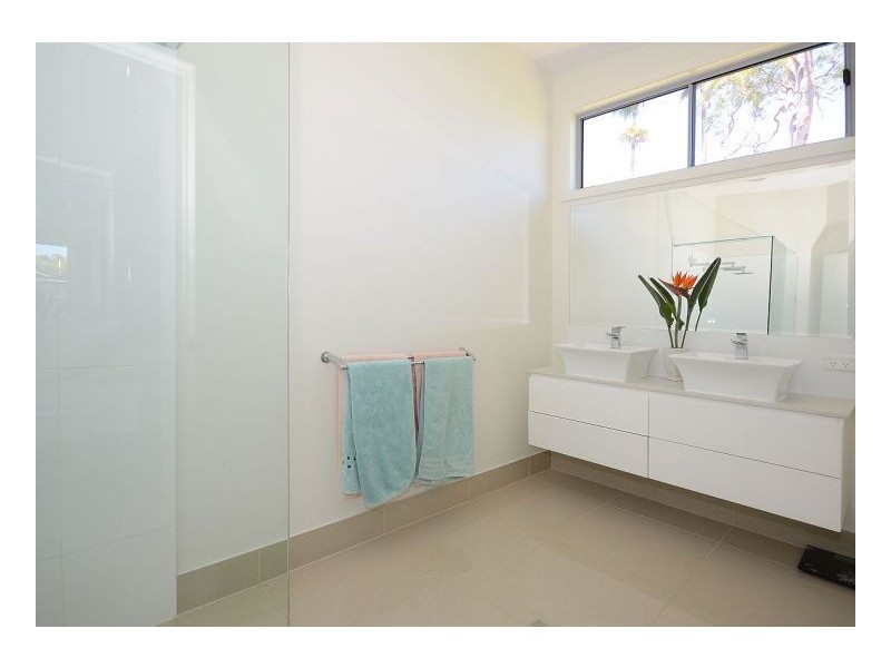 3 Cunningham Street, Torquay QLD 4655