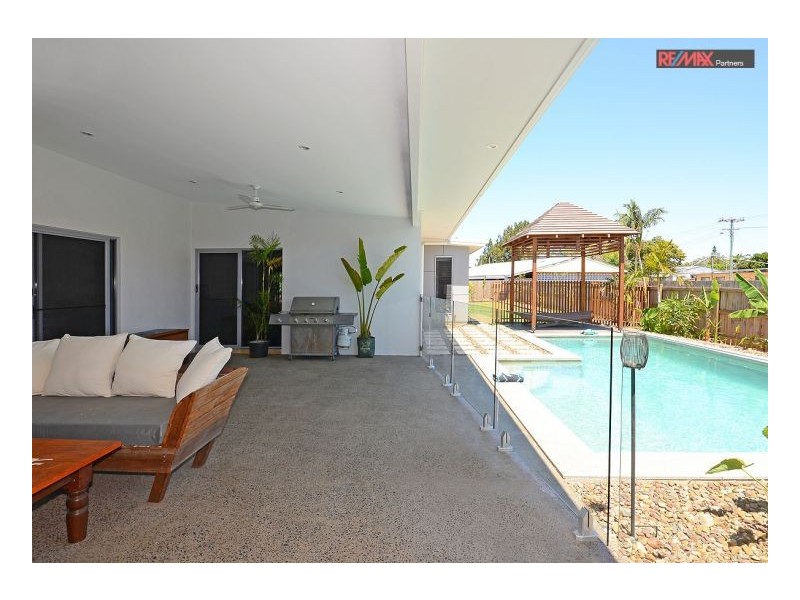 3 Cunningham Street, Torquay QLD 4655