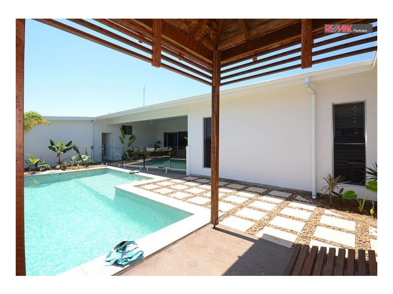3 Cunningham Street, Torquay QLD 4655