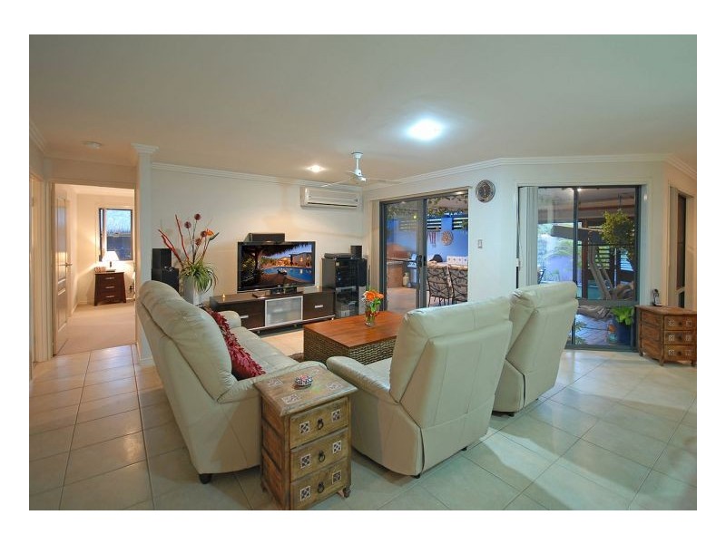 60 Pembridge Circuit, Urraween QLD 4655