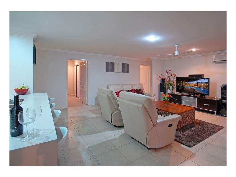 60 Pembridge Circuit, Urraween QLD 4655
