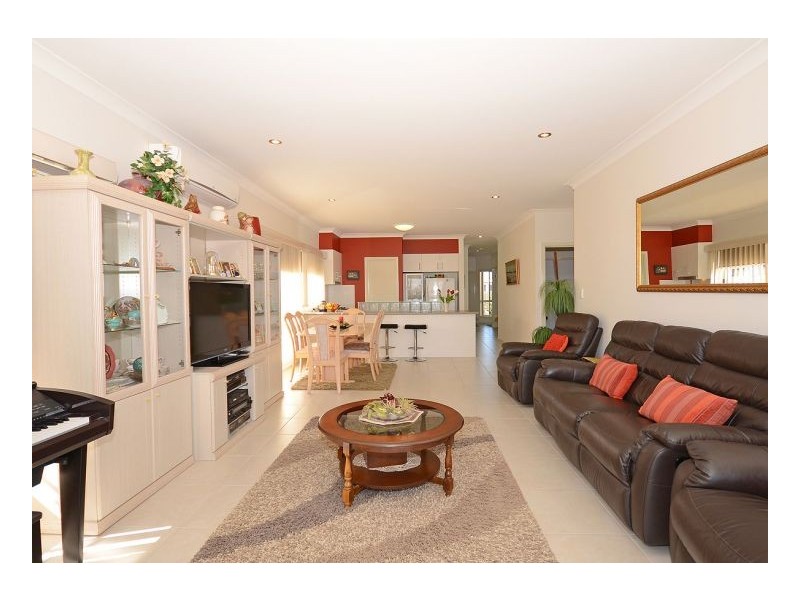 7 Lady Nelson Drive, Eli Waters QLD 4655