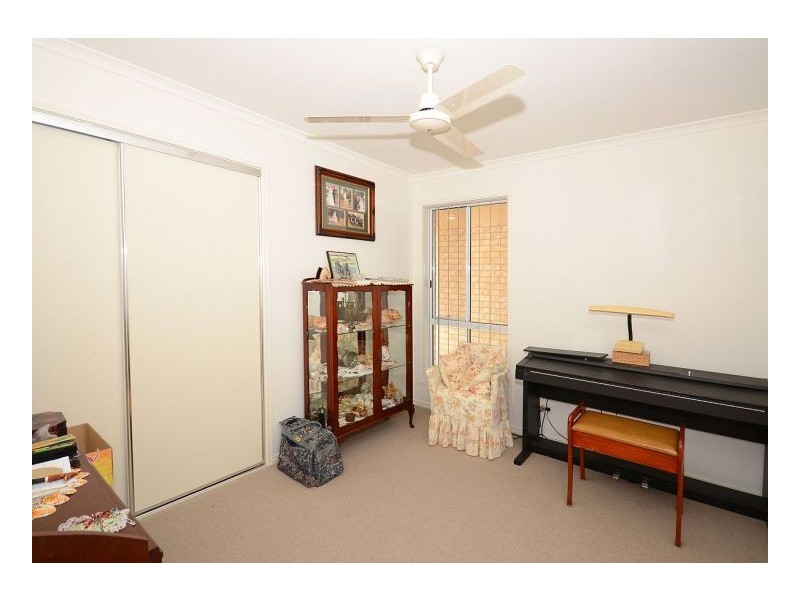 4 Mcintyre Court, Urraween QLD 4655