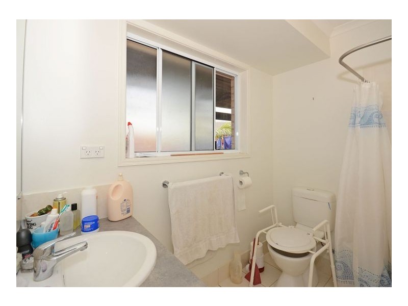 4 Mcintyre Court, Urraween QLD 4655