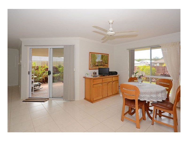 4 Mcintyre Court, Urraween QLD 4655