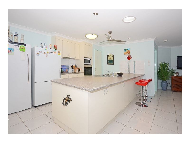 1 Silverleaf Terrace, Toogoom QLD 4655