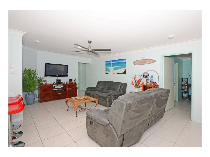 1 Silverleaf Terrace, Toogoom QLD 4655